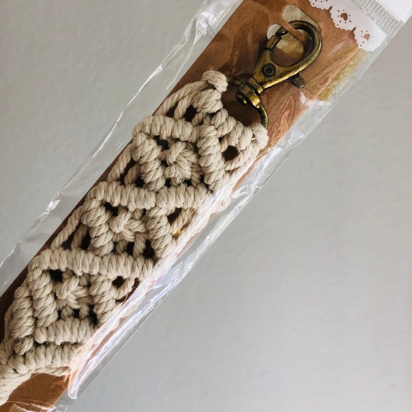 Macrame Keychain - Picture 2 of 2